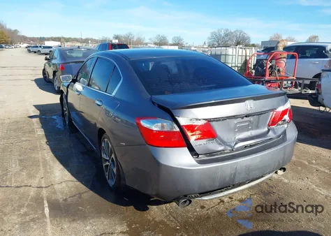 2015 Honda Accord Sport z USA, uszkodzony, nr VIN 1HGCR2F55FA247780